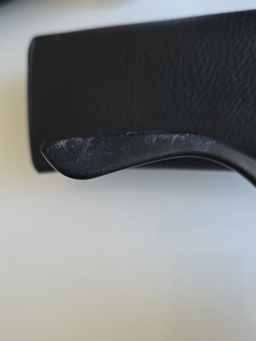 Ray-Ban Black Unisex Original Wayfarer Sunglasses with Soft Case RB2140